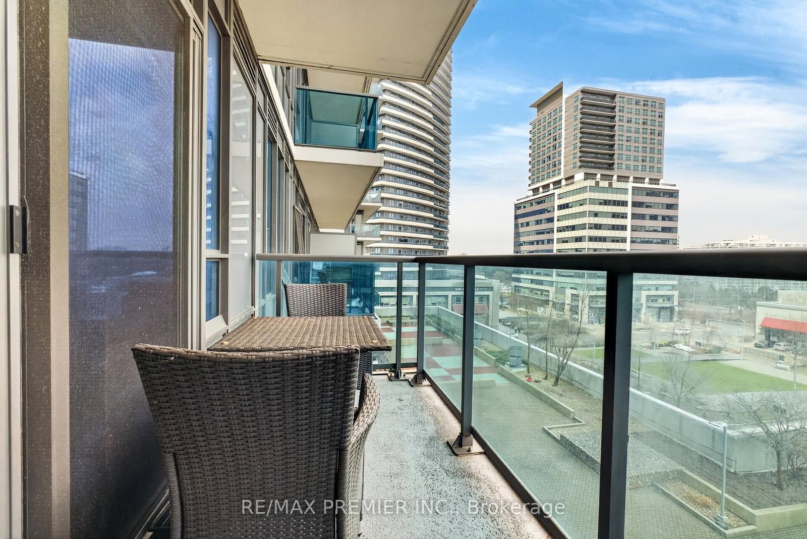 7167 Yonge Street, Unit 608 thumbnail 13