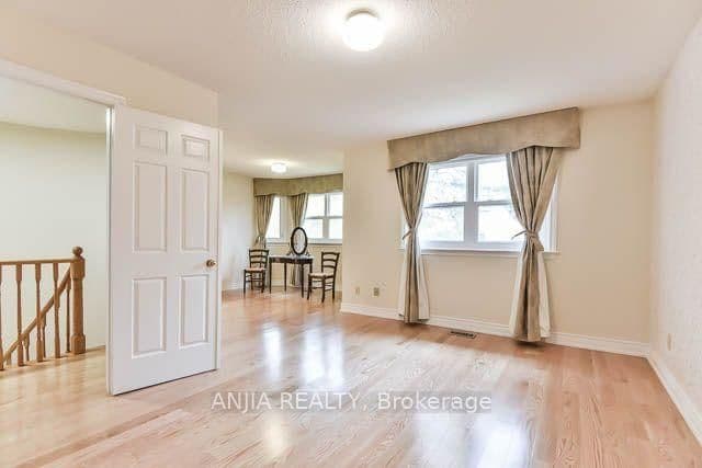 11 Berkeley Court thumbnail 11