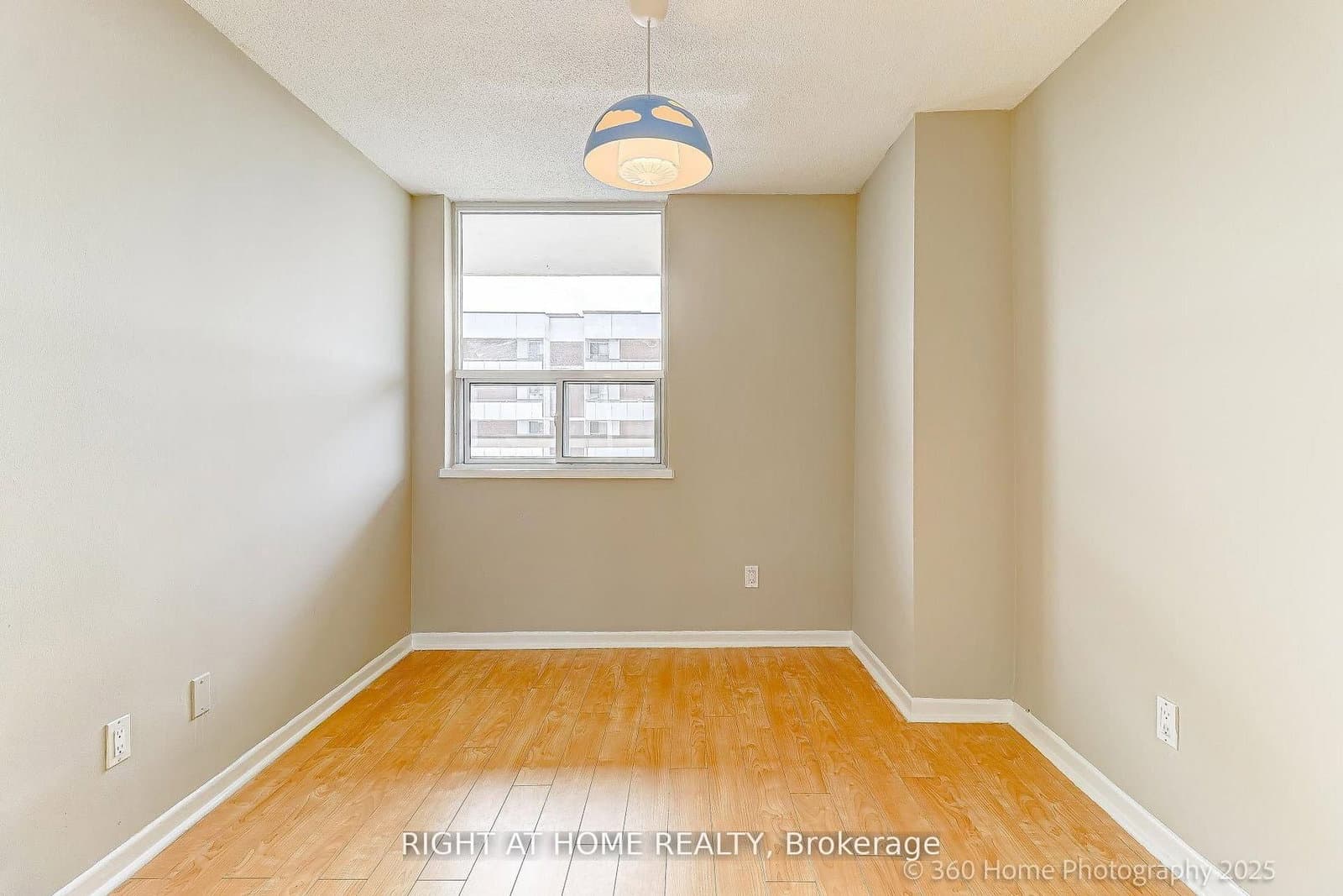1 Royal Orchard Boulevard, Unit 1107 thumbnail 12