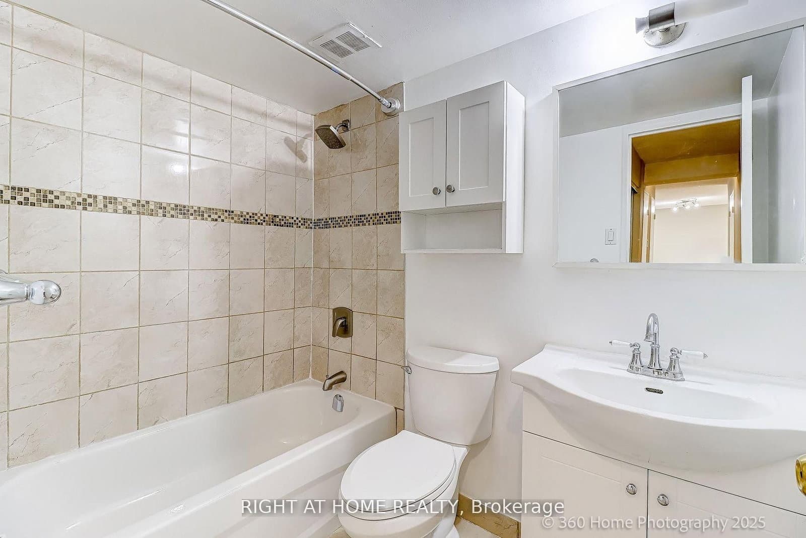 1 Royal Orchard Boulevard, Unit 1107 thumbnail 14