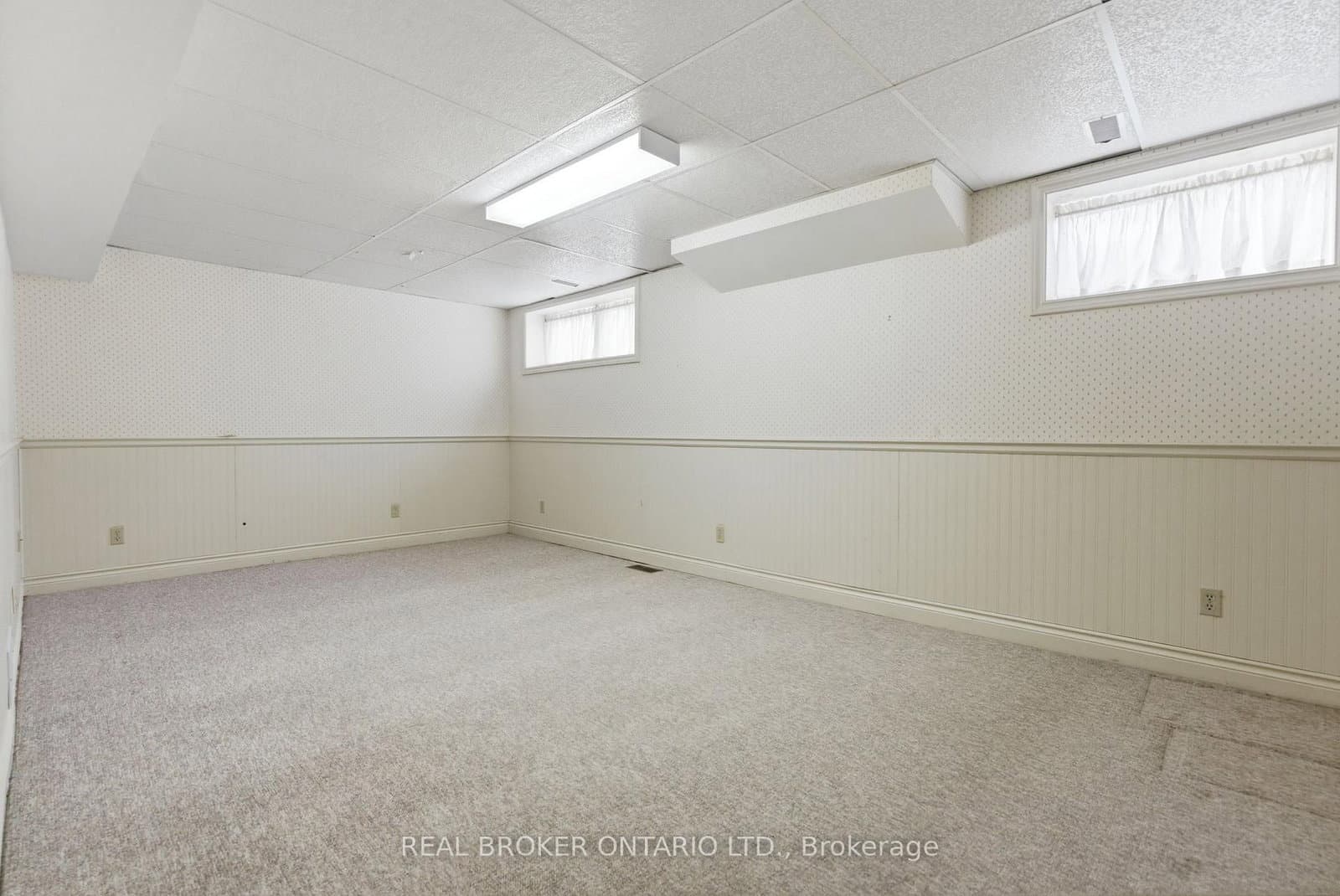 154 Brock Street E thumbnail 36