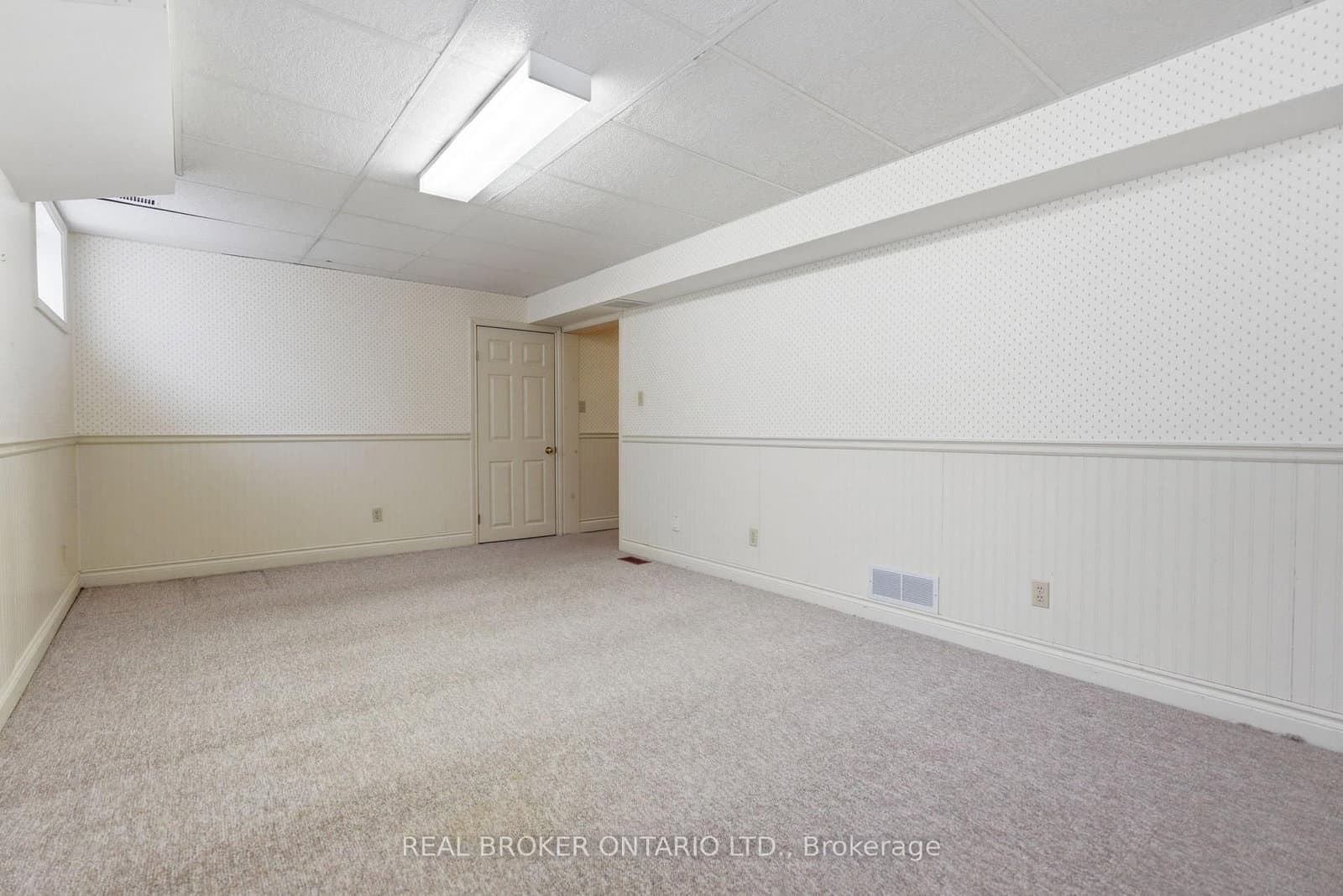 154 Brock Street E thumbnail 38