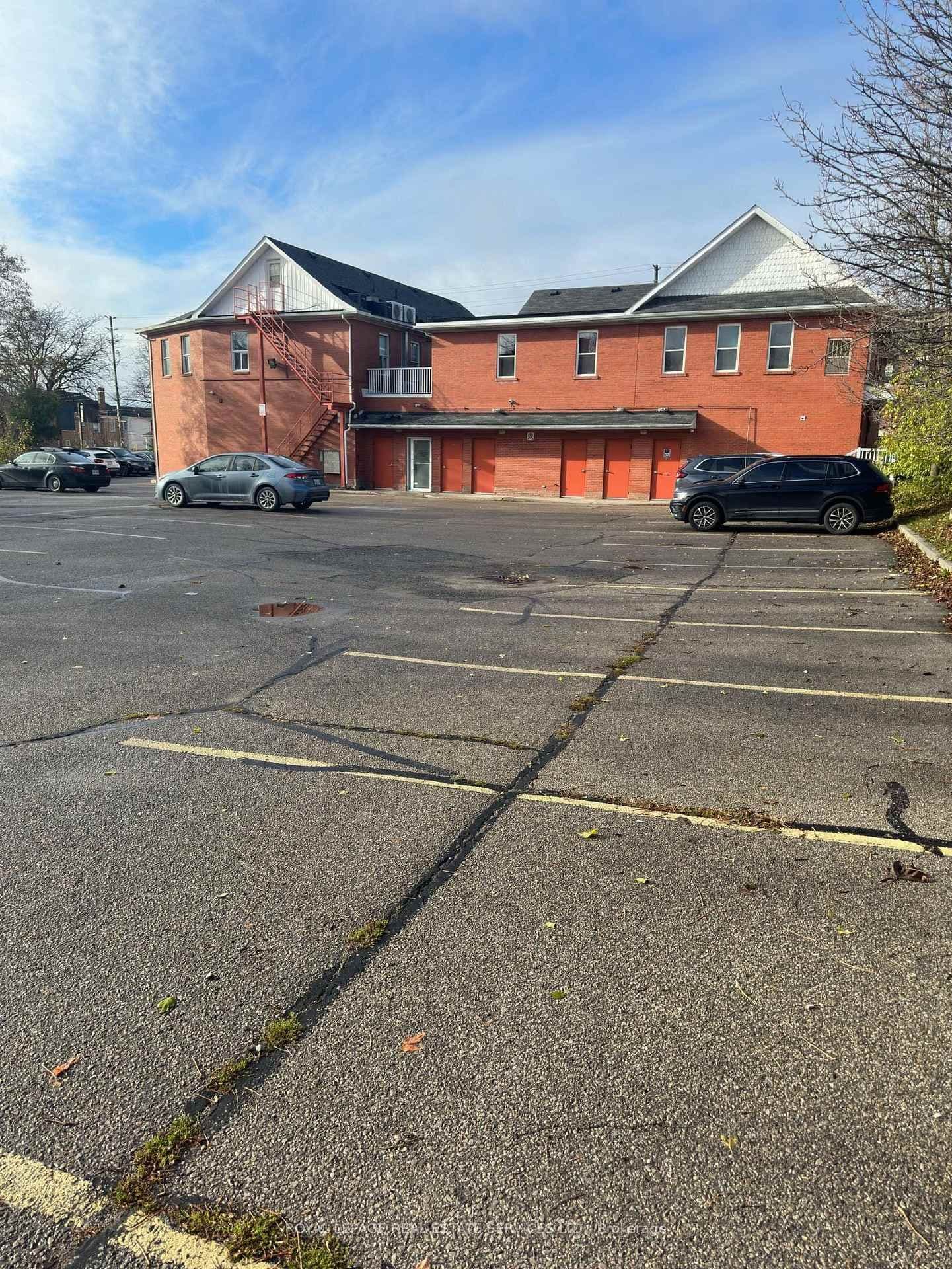 10055 Keele Street, Unit 105 thumbnail 9