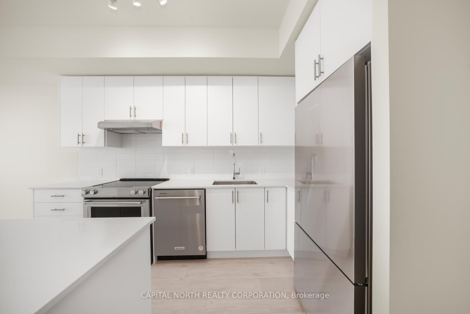 8960 Jane Street, Unit 1606 thumbnail 10
