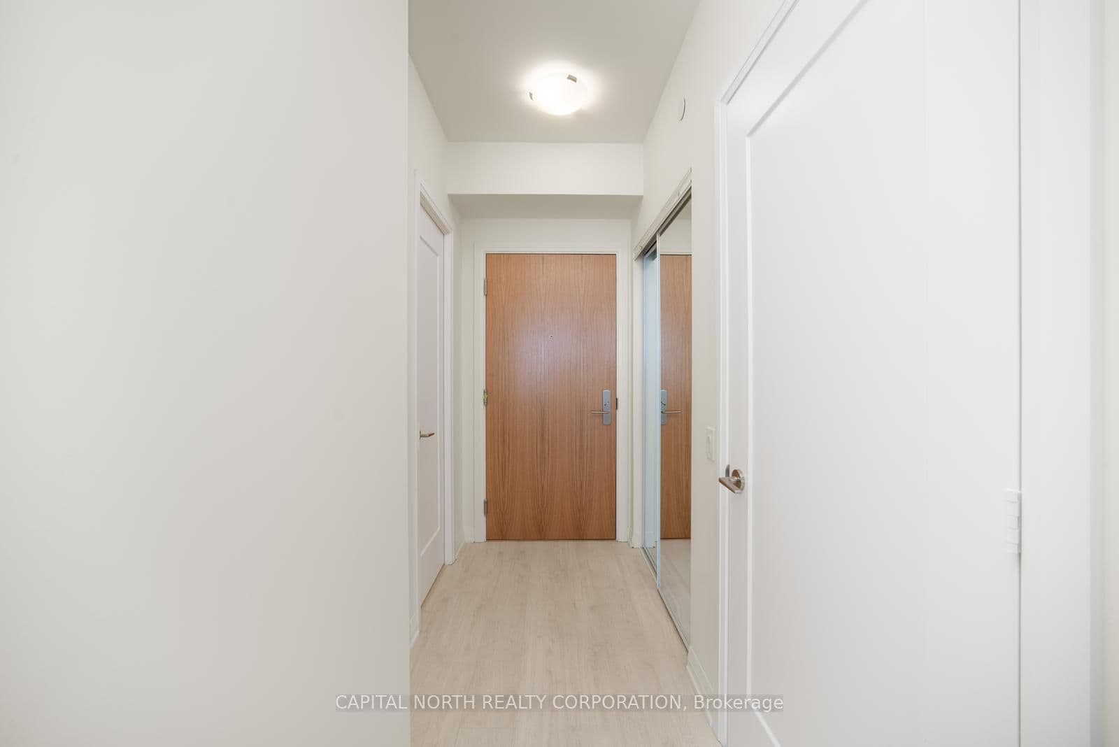 8960 Jane Street, Unit 1606 thumbnail 4