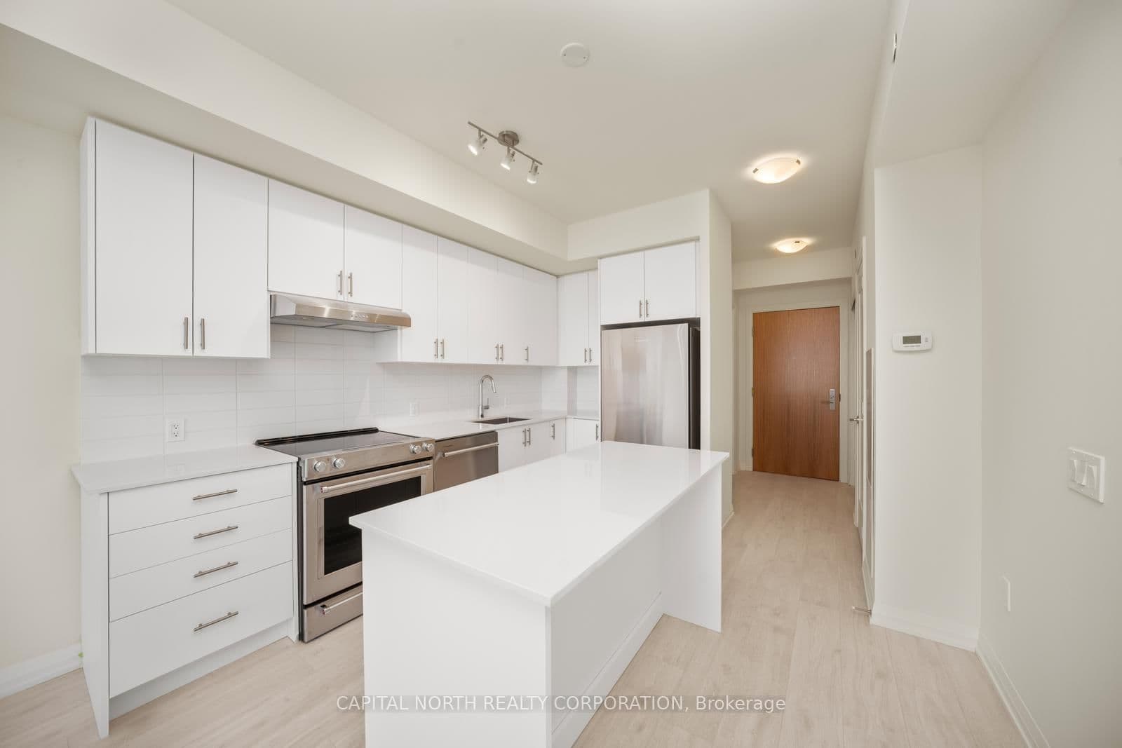 8960 Jane Street, Unit 1606 thumbnail 7