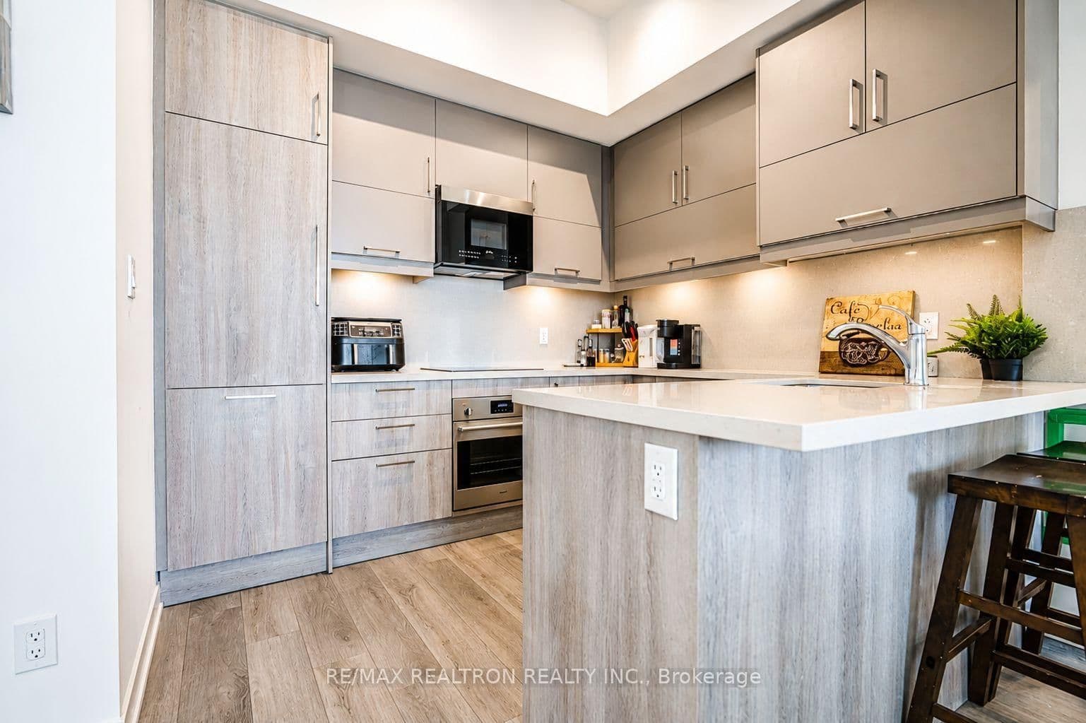 8119 Birchmount Road, Unit 1809A thumbnail 3