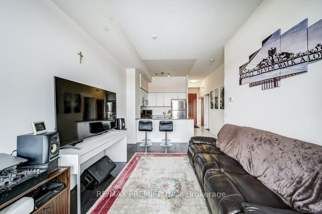 4700 Highway 7 Road, Unit 209 thumbnail 10