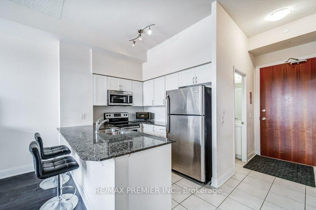 4700 Highway 7 Road, Unit 209 thumbnail 6