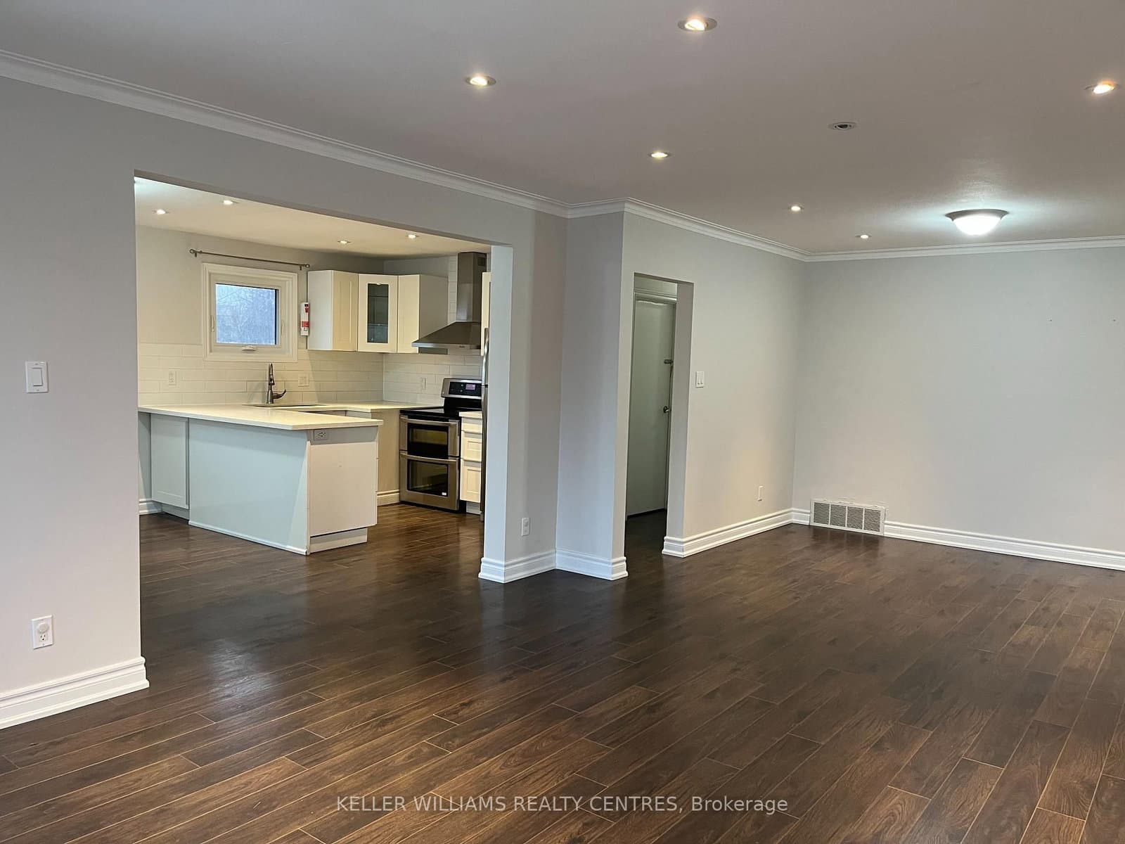 211 Silverbirch Drive, Unit Upper thumbnail 7