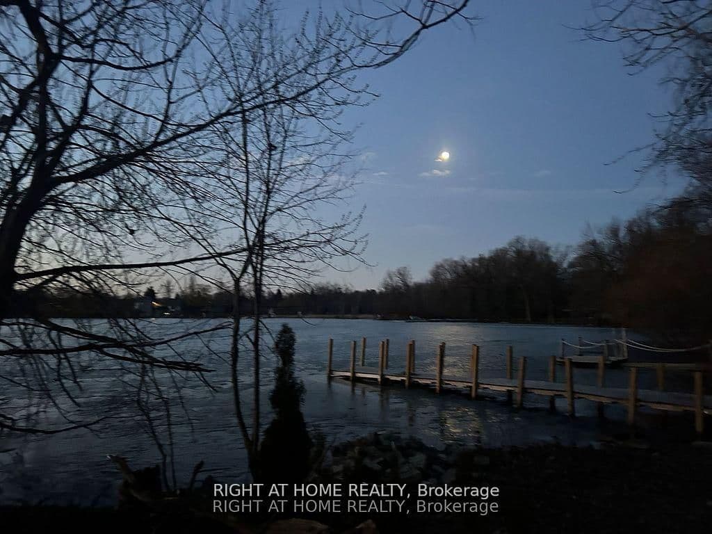 195 Lakeland Crescent thumbnail 2