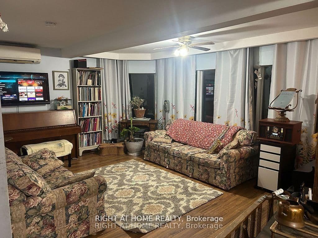 195 Lakeland Crescent thumbnail 6
