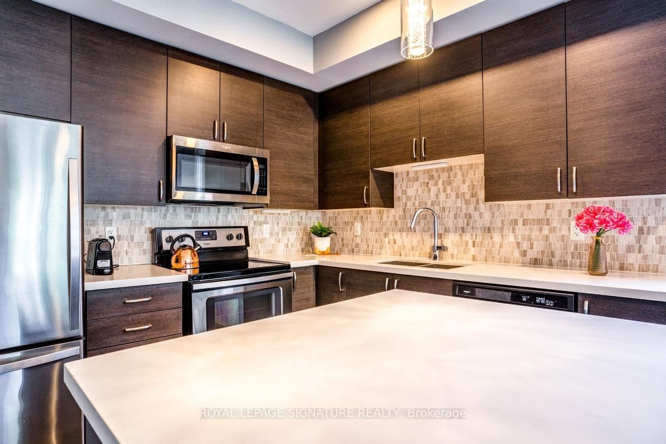 201 Pine Grove Rd Road, Unit 426 thumbnail 13