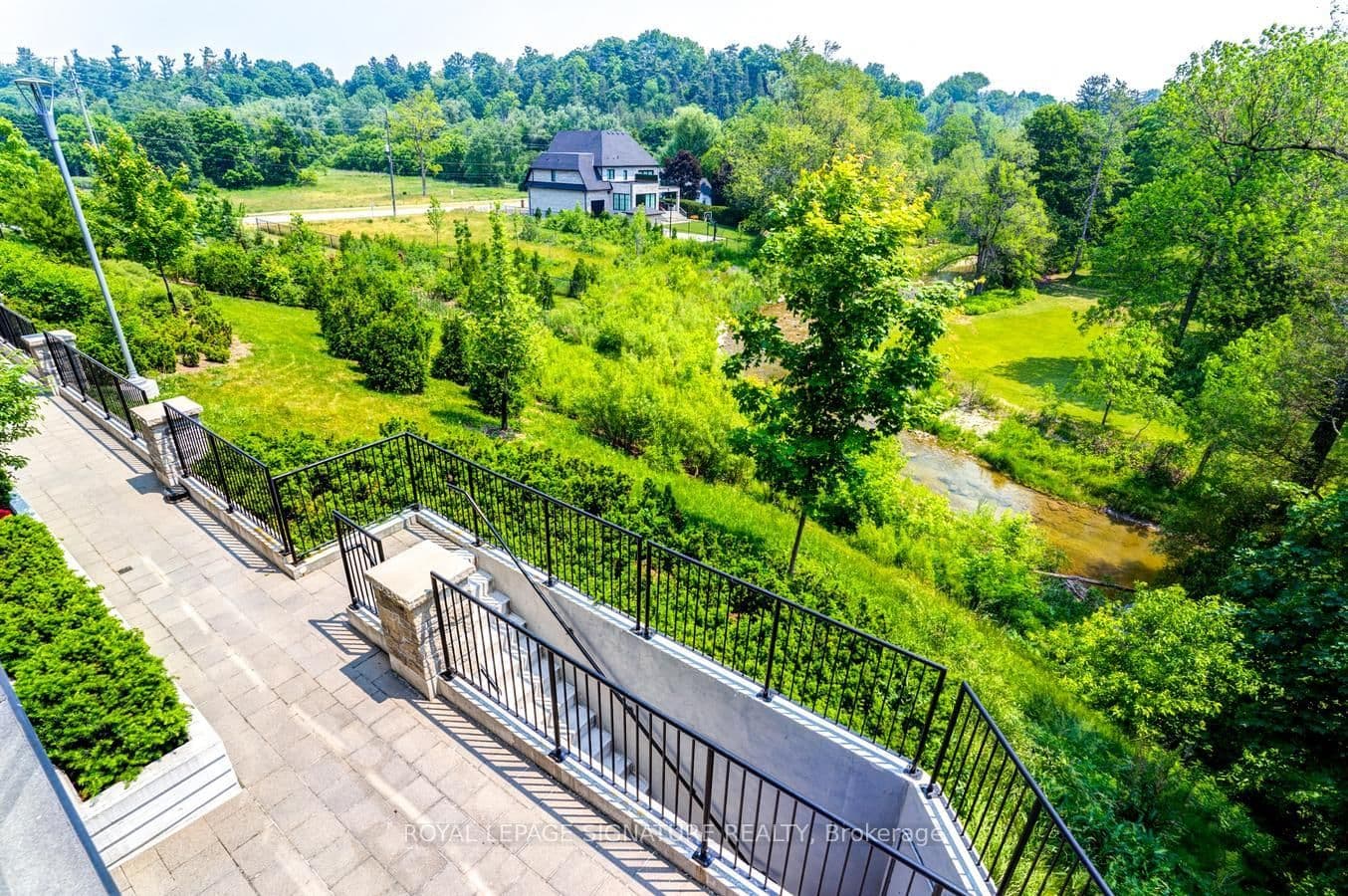 201 Pine Grove Rd Road, Unit 426 thumbnail 31