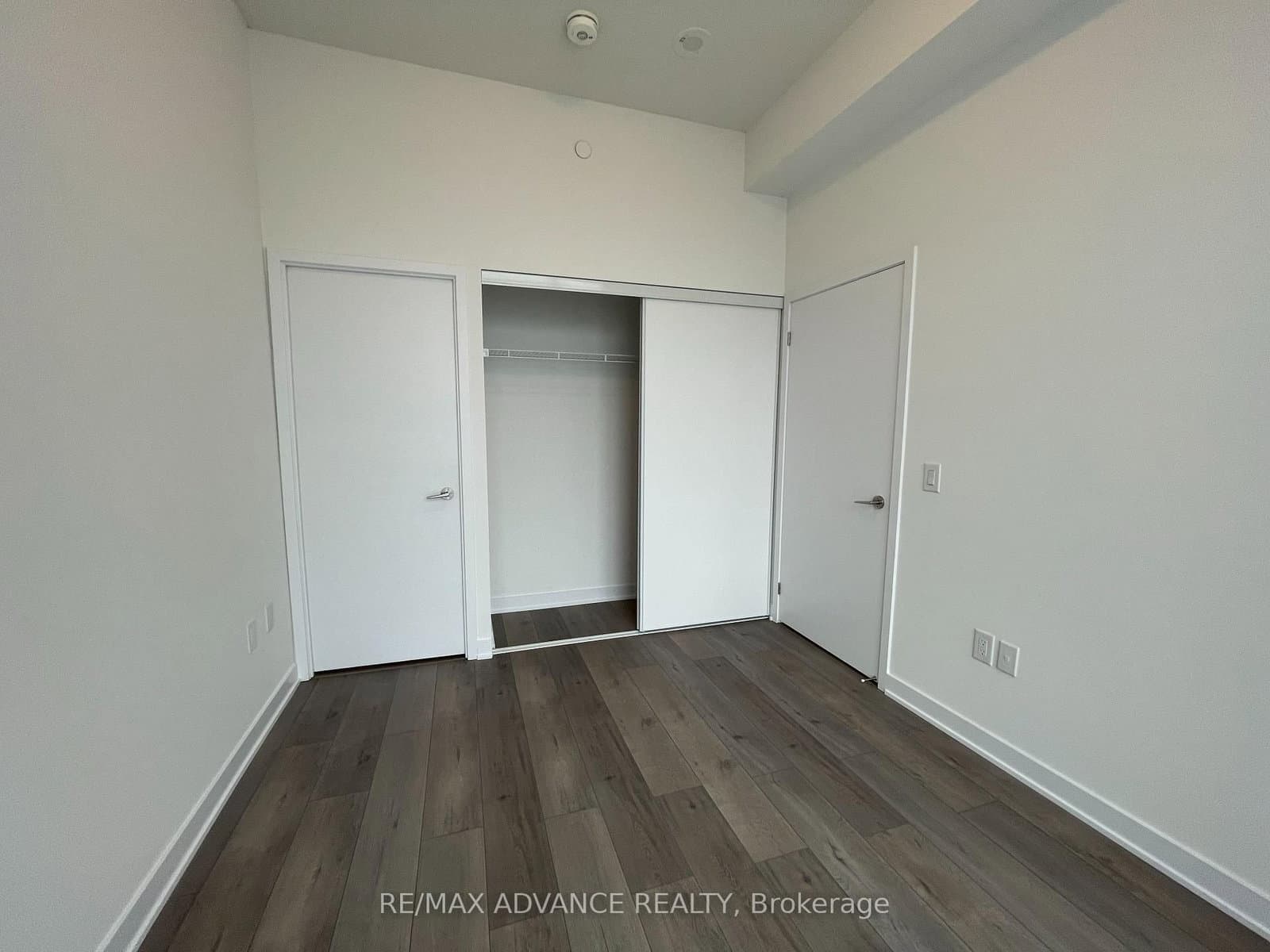 10 Honeycrisp Crescent, Unit 521 thumbnail 5