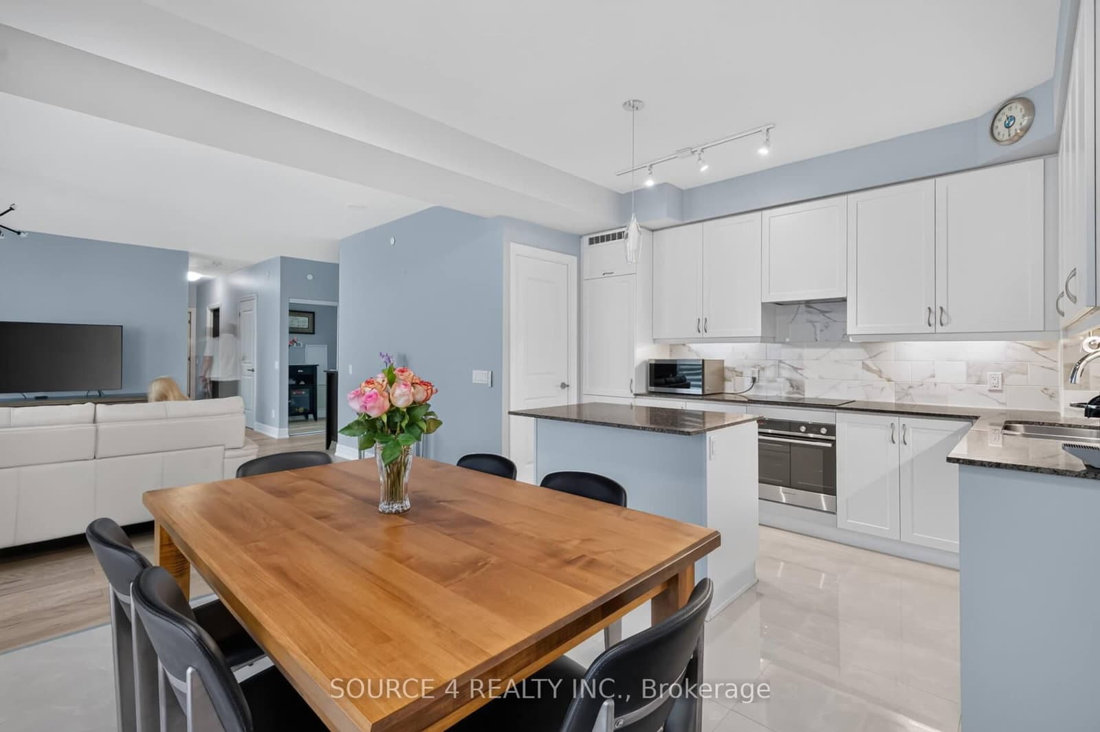 9085 Jane Street, Unit 510 thumbnail 12
