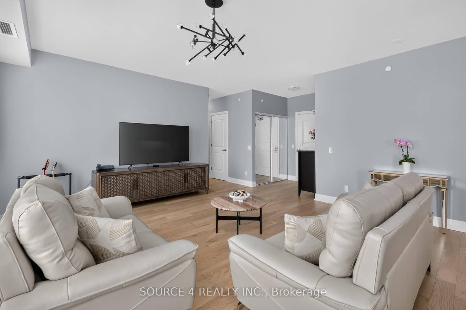 9085 Jane Street, Unit 510 thumbnail 7