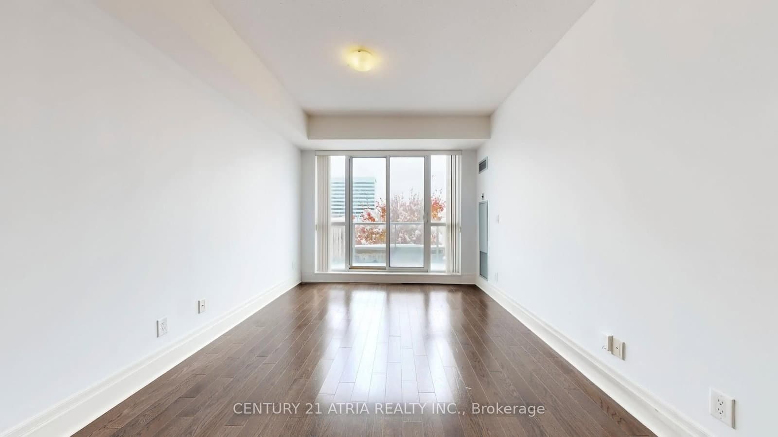 57 Upper Duke Crescent, Unit 311D thumbnail 10