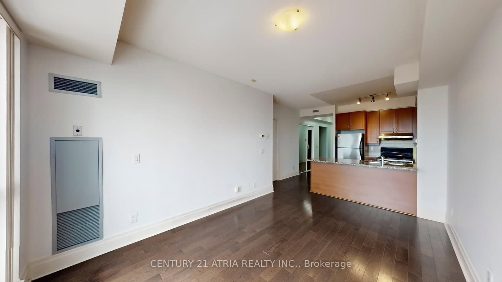 57 Upper Duke Crescent, Unit 311D thumbnail 12