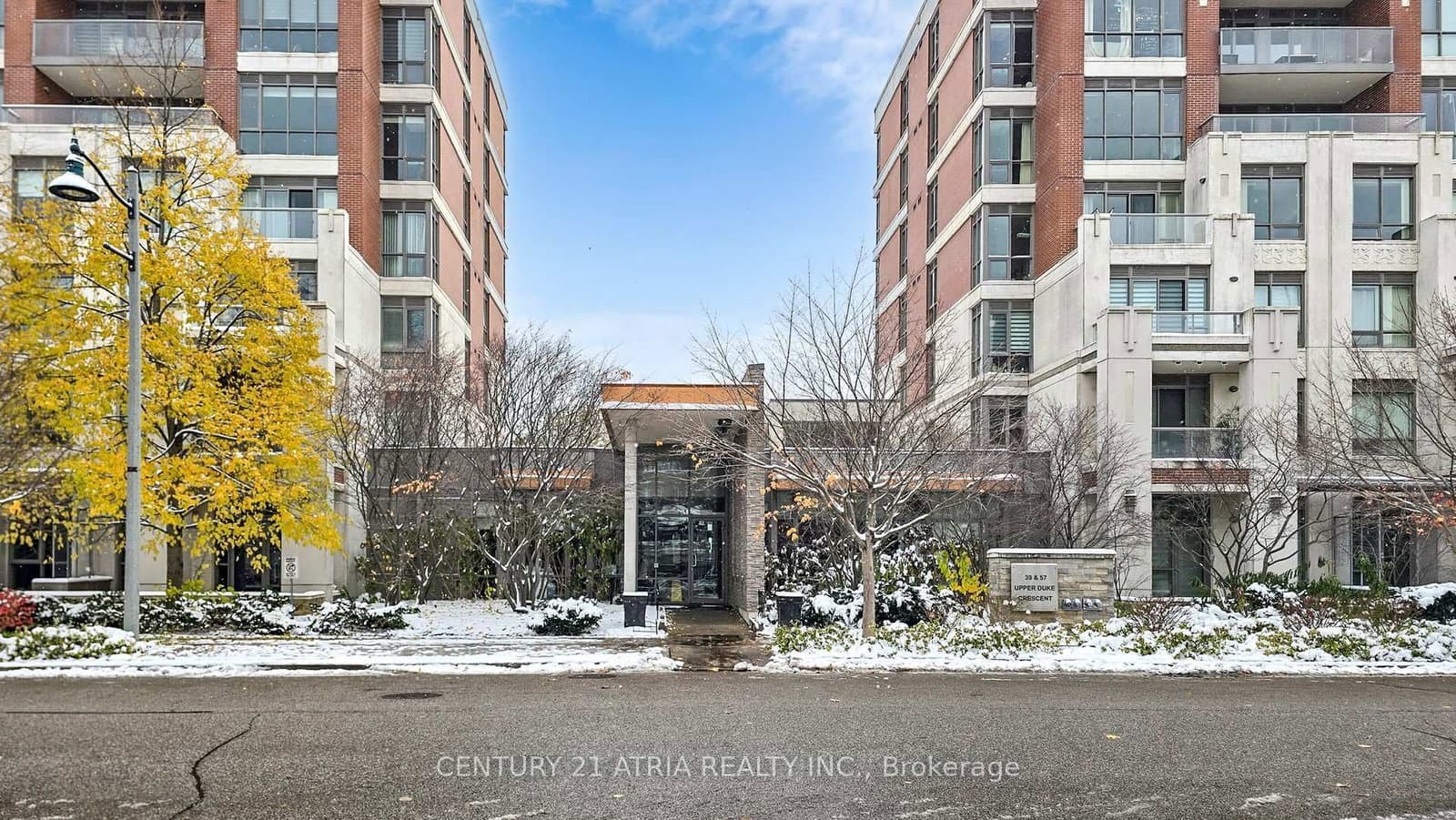 57 Upper Duke Crescent, Unit 311D thumbnail 2