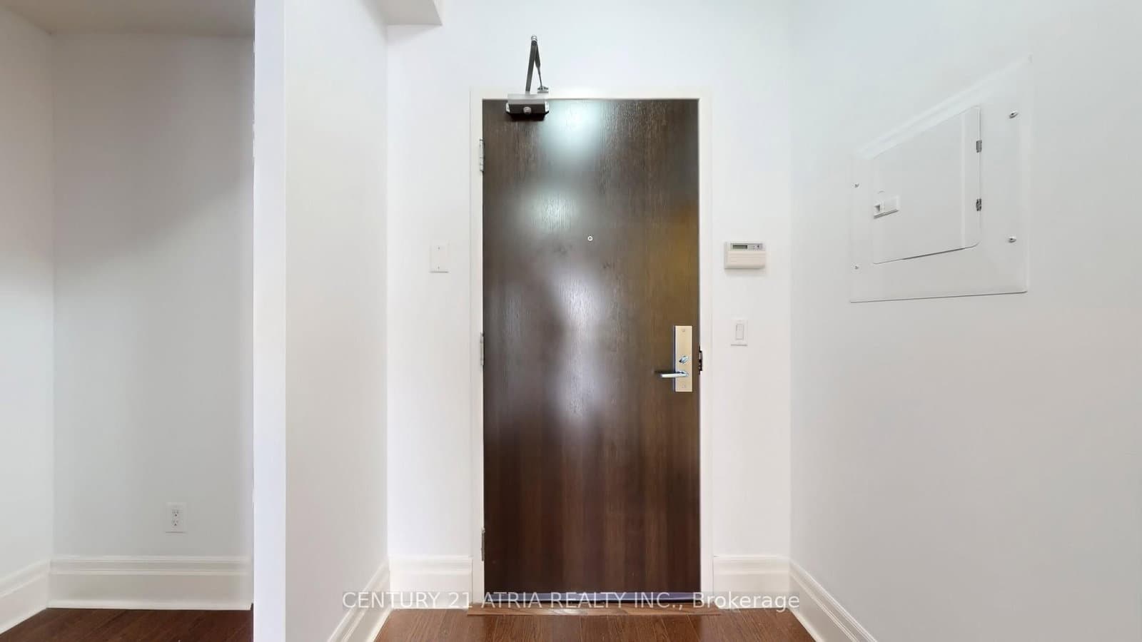 57 Upper Duke Crescent, Unit 311D thumbnail 39