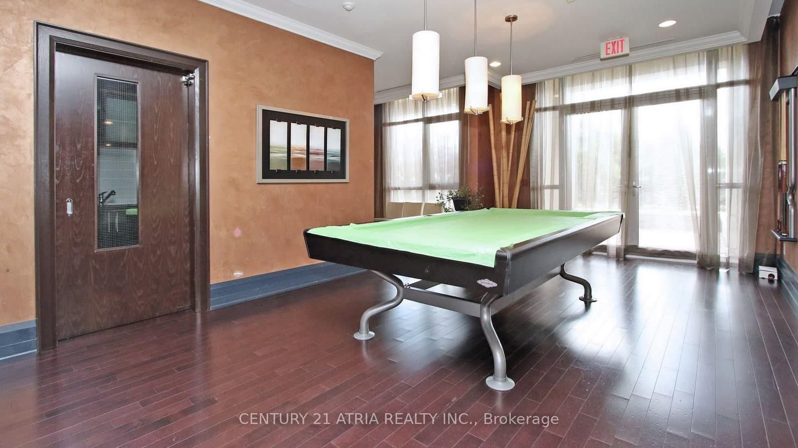57 Upper Duke Crescent, Unit 311D thumbnail 46