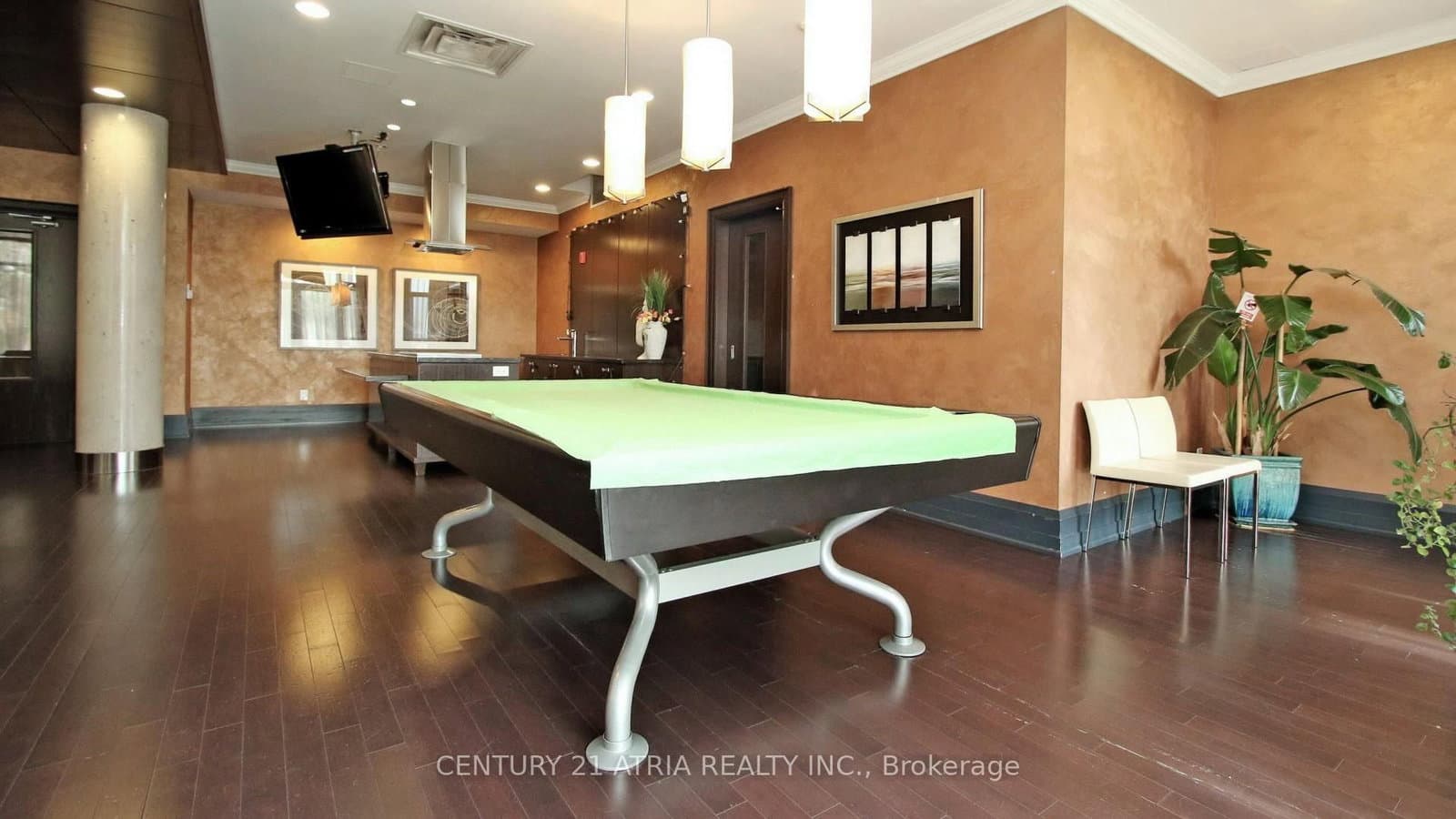 57 Upper Duke Crescent, Unit 311D thumbnail 47