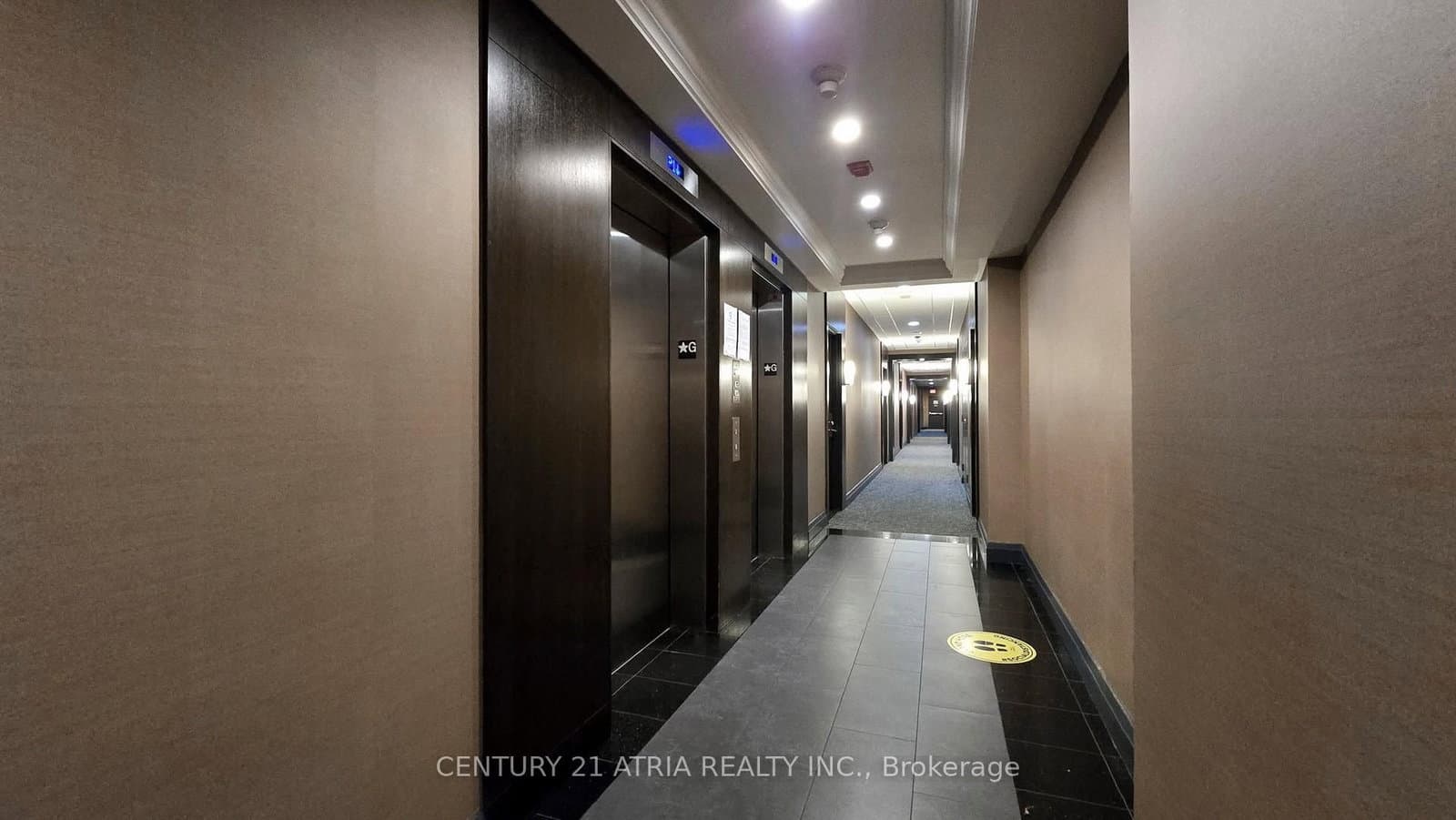 57 Upper Duke Crescent, Unit 311D thumbnail 5