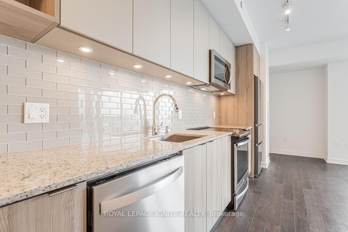 100 Eagle Rock Way, Unit 305 thumbnail 17
