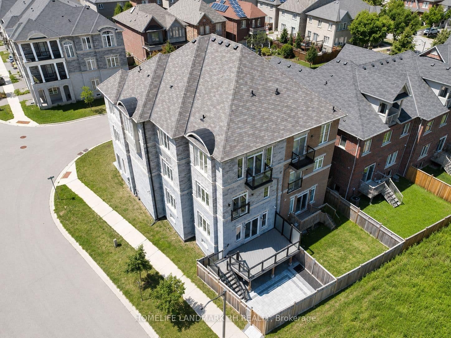 11 Lorne Glen Street thumbnail 45