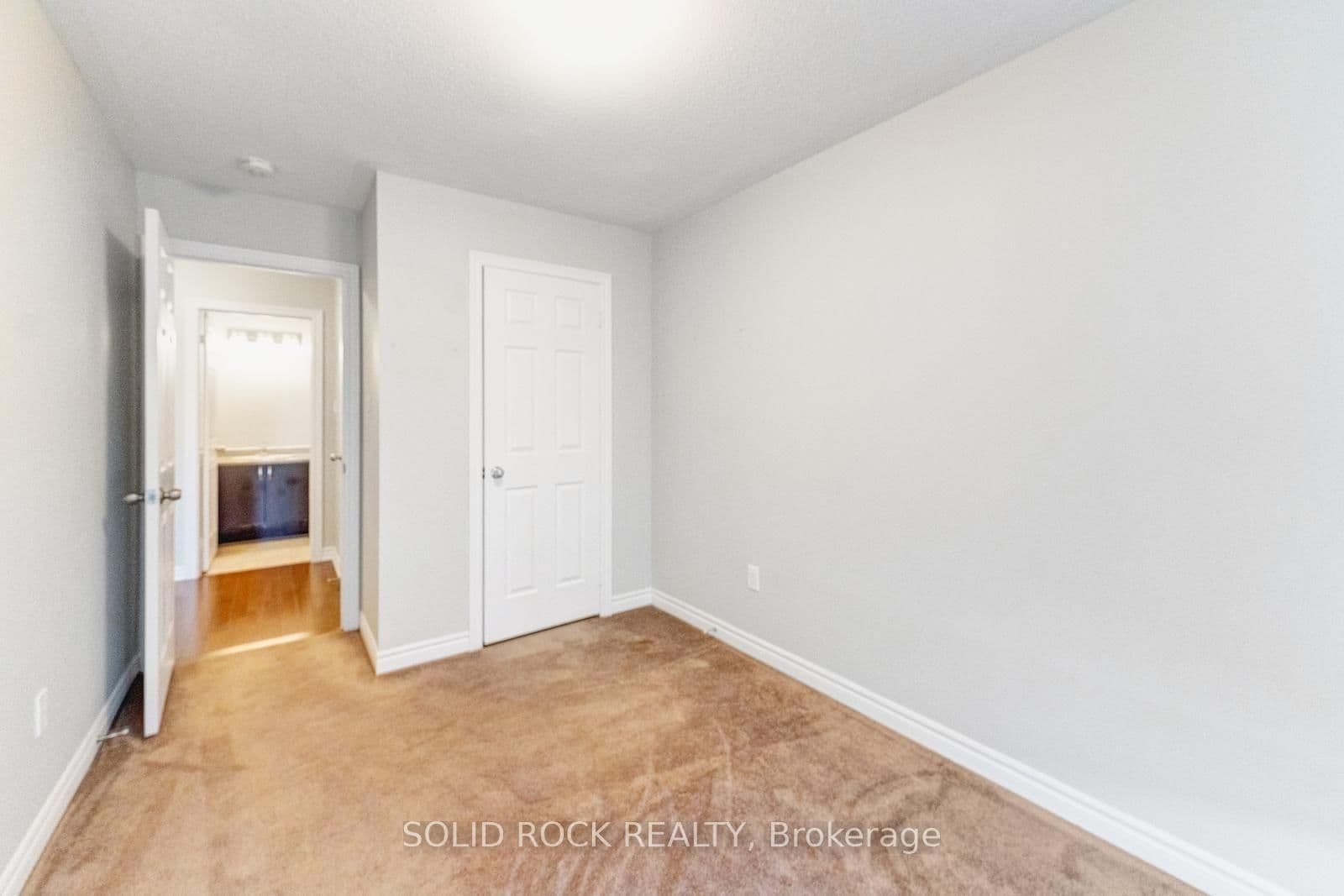 142 Farooq Boulevard S thumbnail 33