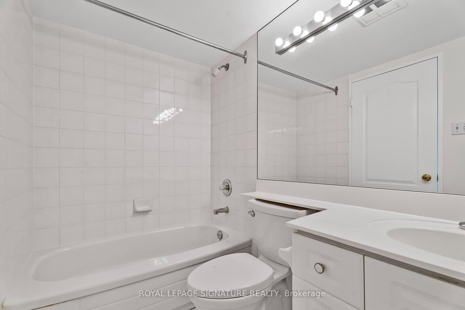 11 Townsgate Drive, Unit 1410 thumbnail 19