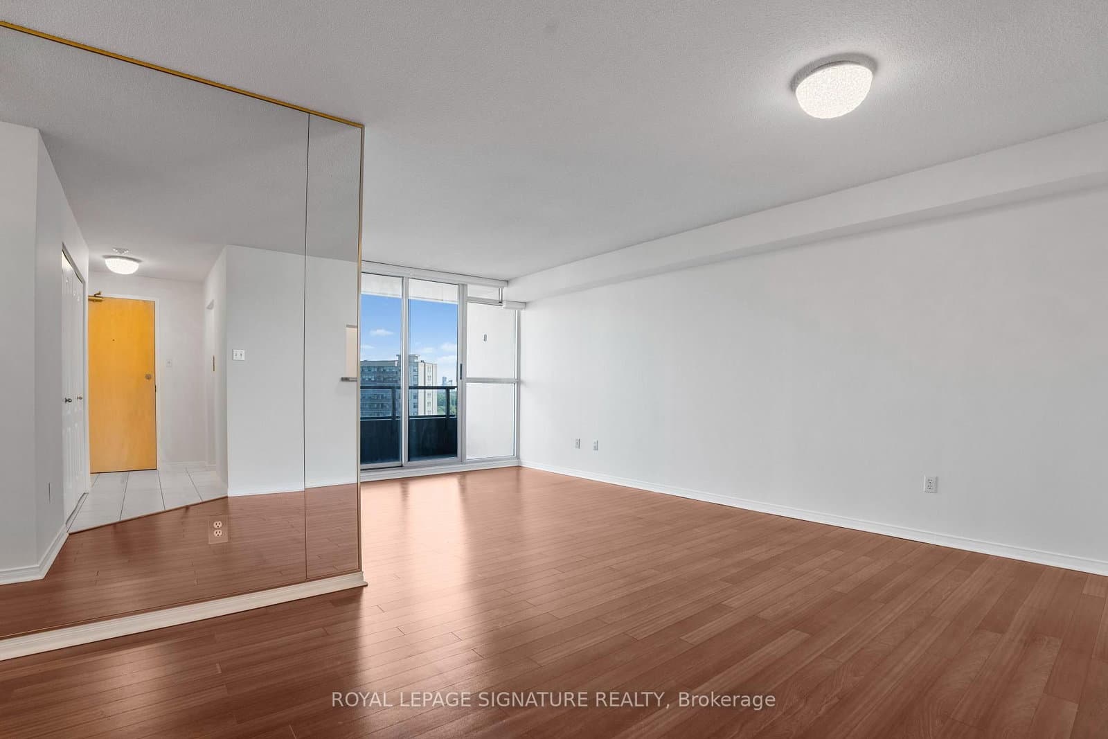 11 Townsgate Drive, Unit 1410 thumbnail 4