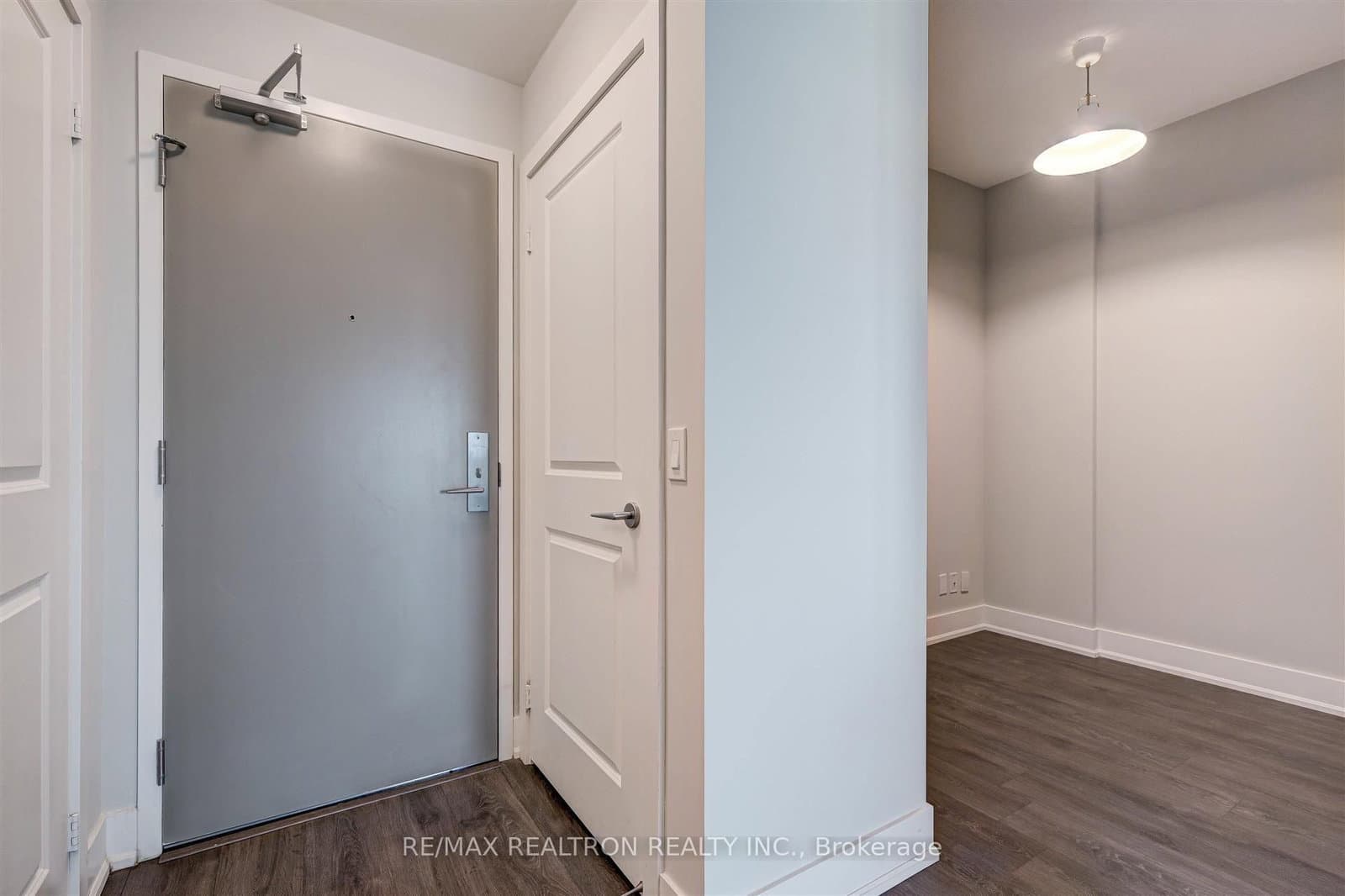 180 Enterprise Boulevard, Unit 809 thumbnail 3