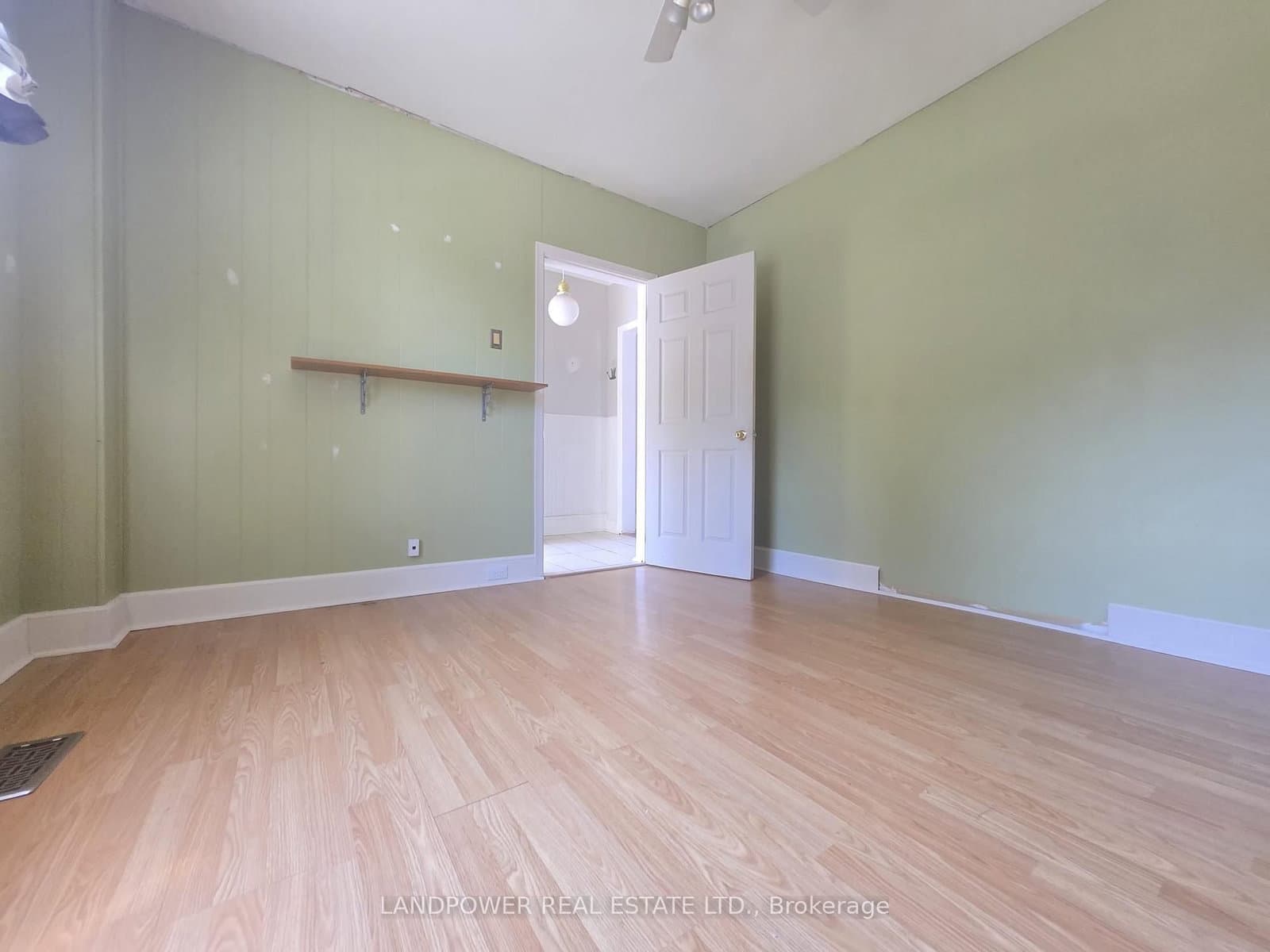 451 Ontario Street, Unit Main Floor thumbnail 4