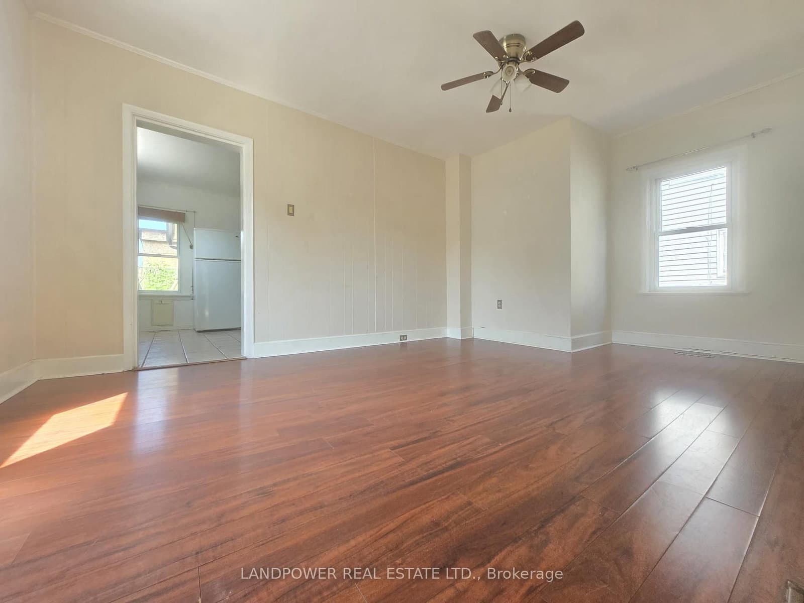451 Ontario Street, Unit Main Floor thumbnail 5