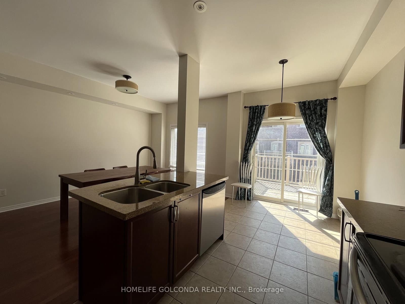 139 Chapman Court thumbnail 11