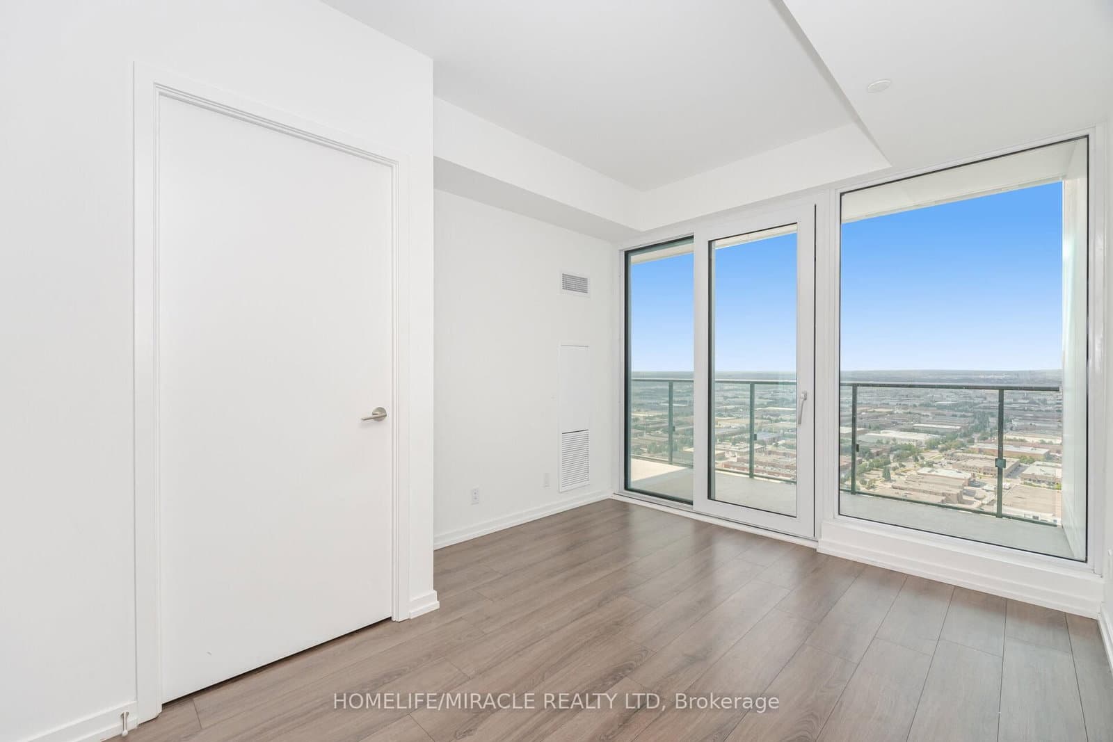 7890 Jane Street, Unit 3907 thumbnail 13