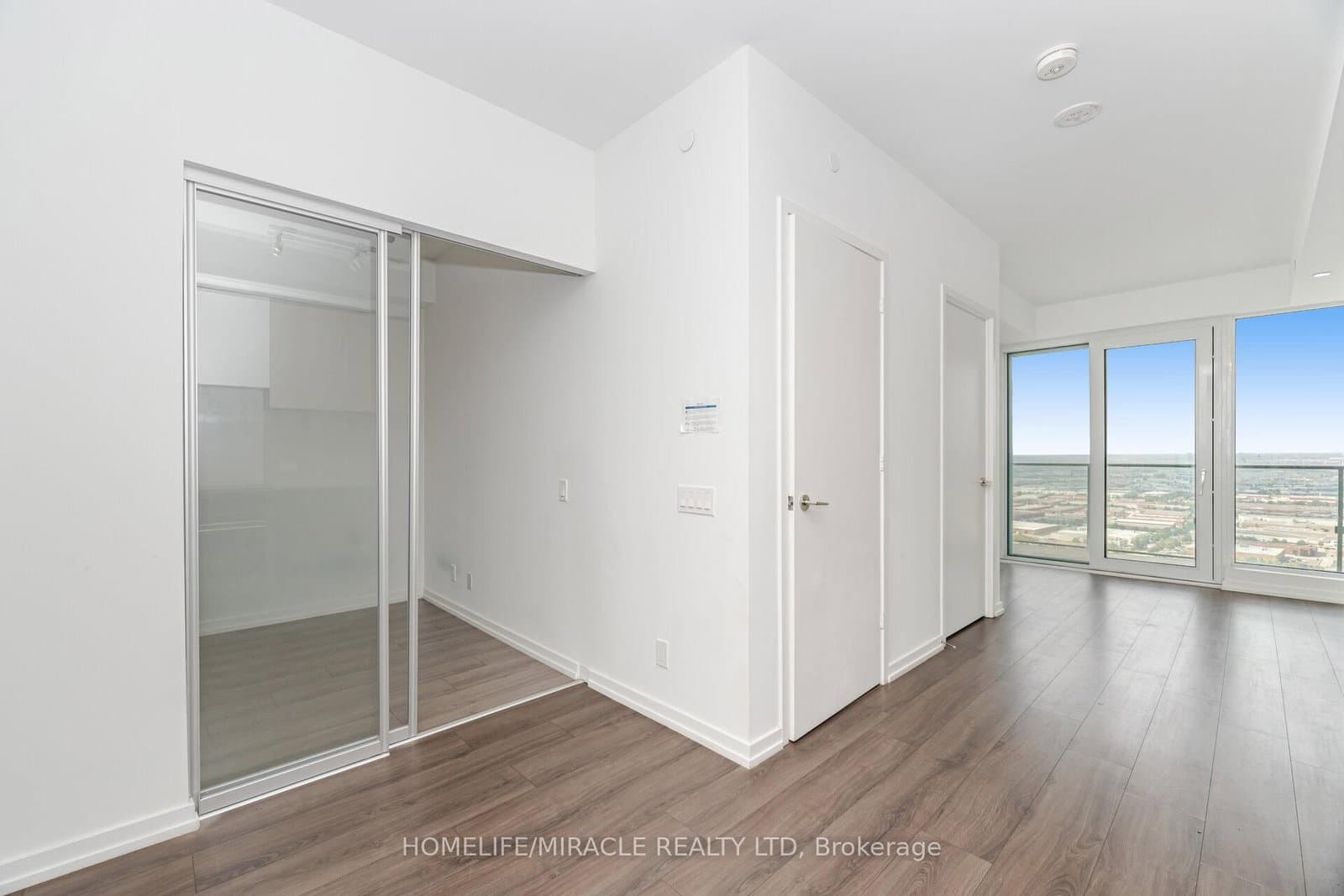 7890 Jane Street, Unit 3907 thumbnail 8
