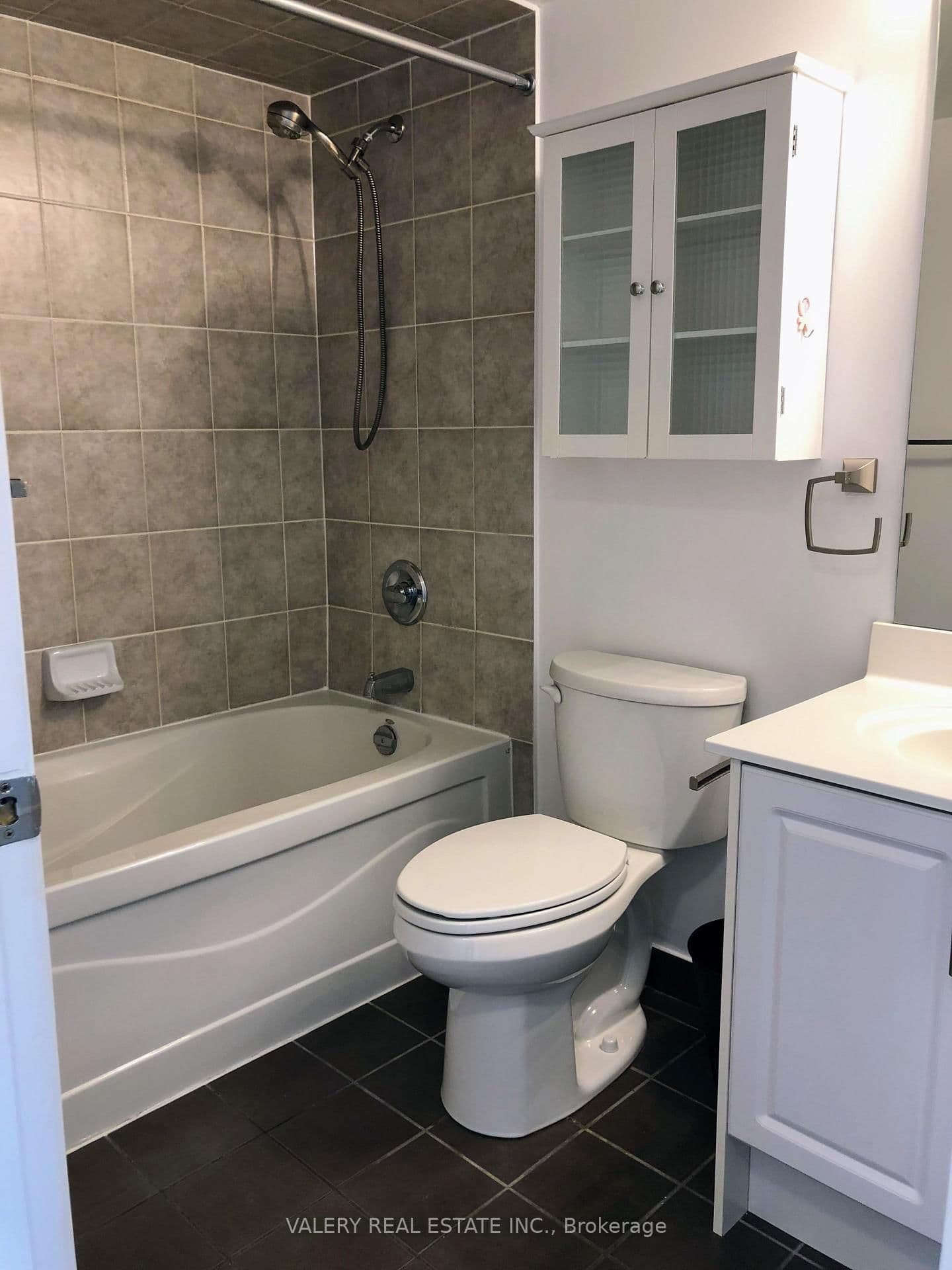 18 Harding Boulevard, Unit 907 thumbnail 16