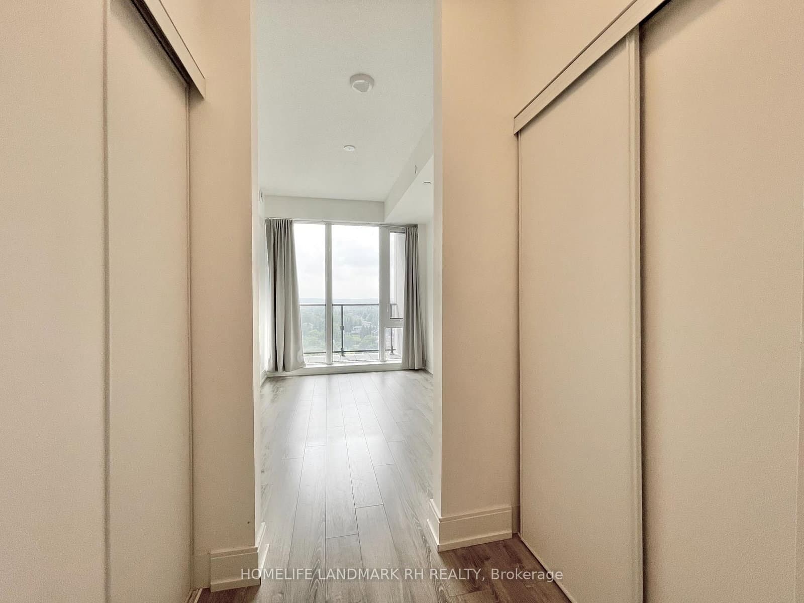 9600 Yonge Street, Unit 1607 thumbnail 11