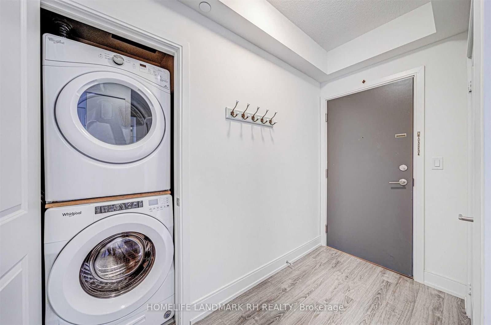 9600 Yonge Street, Unit 1607 thumbnail 14