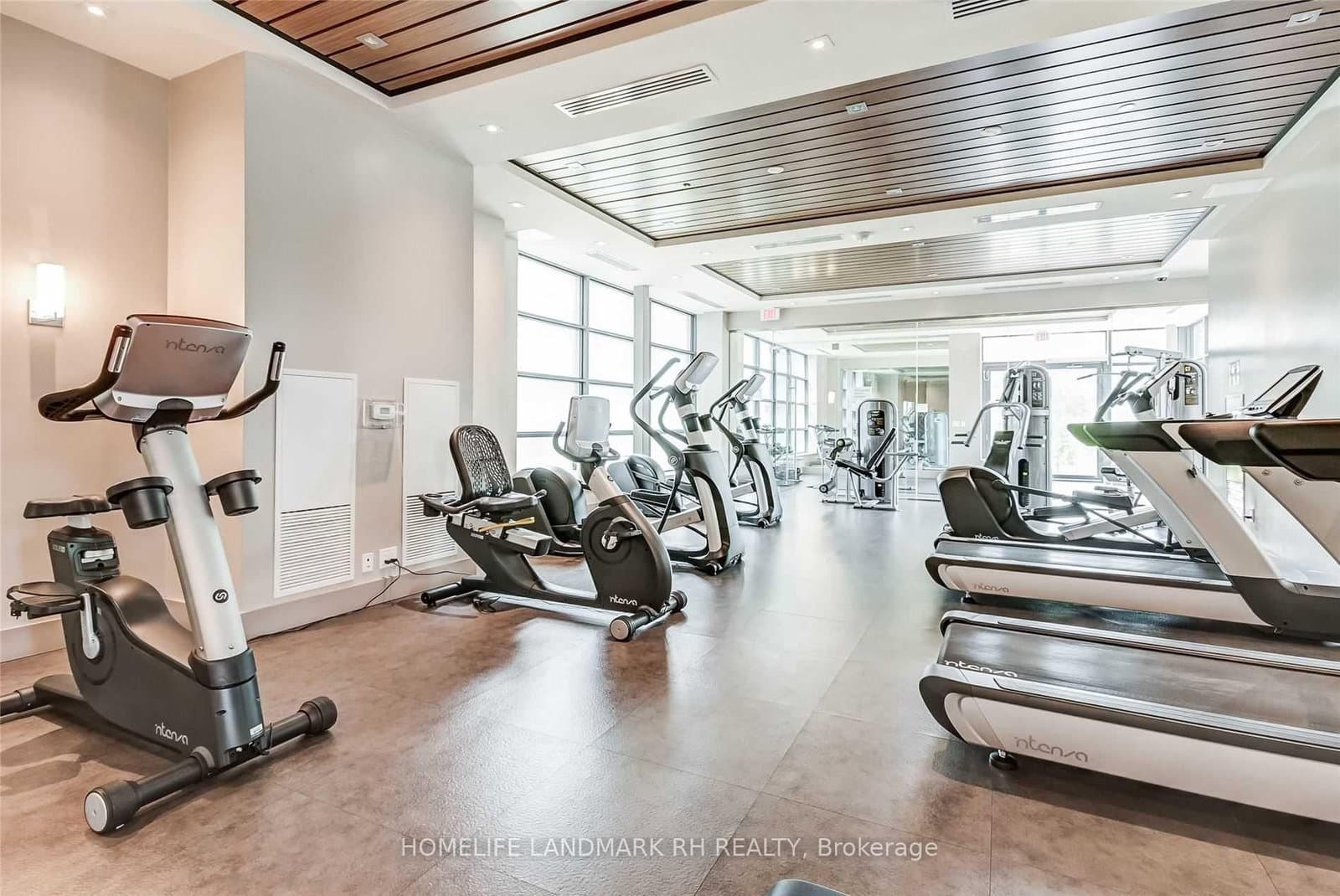9600 Yonge Street, Unit 1607 thumbnail 18