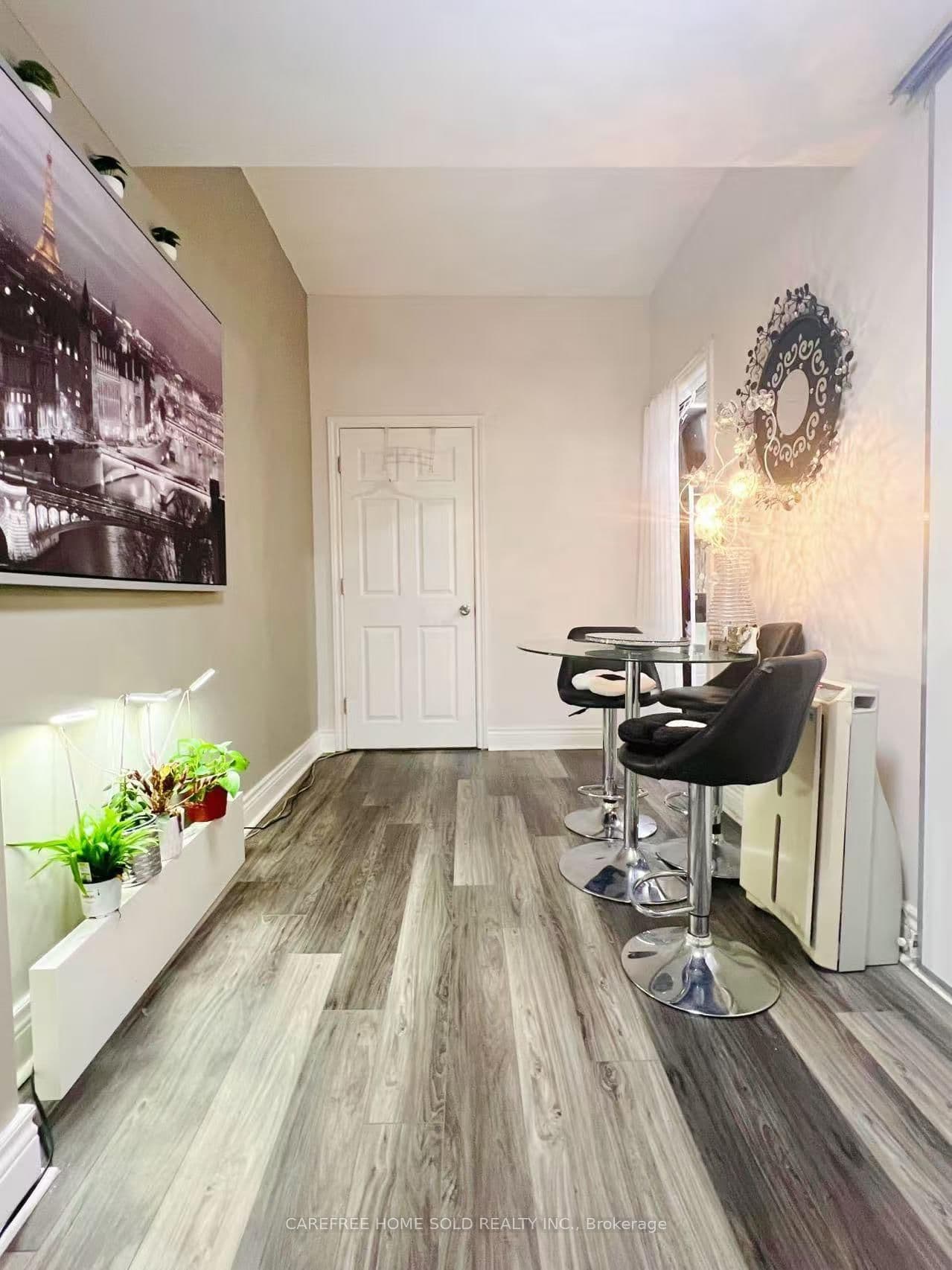 151 Townsgate Drive, Unit 8 thumbnail 22