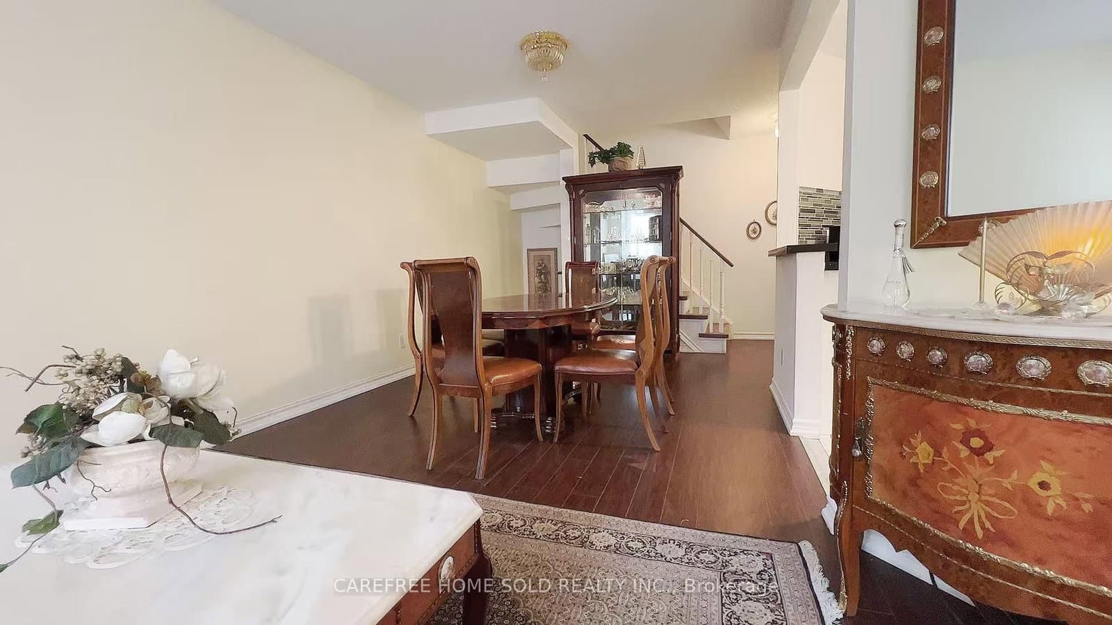 151 Townsgate Drive, Unit 8 thumbnail 5