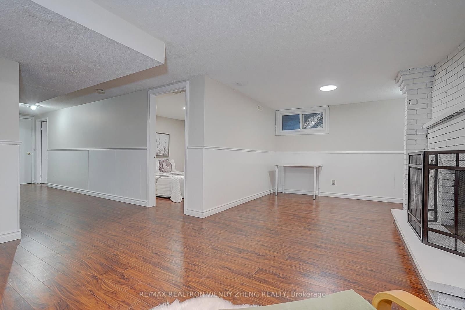 118 Henderson Avenue thumbnail 43