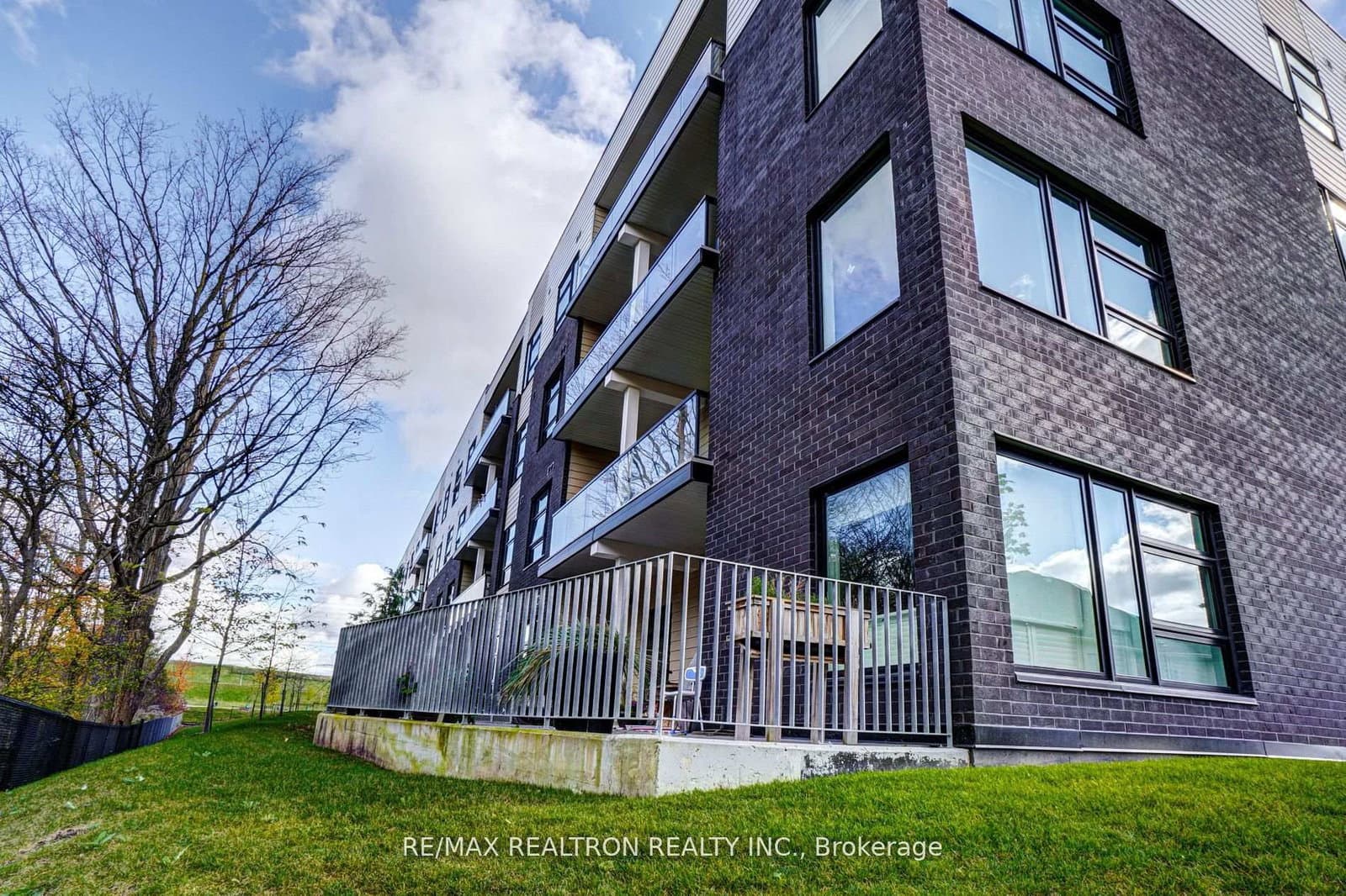 555 William Graham Drive, Unit 228 thumbnail 25