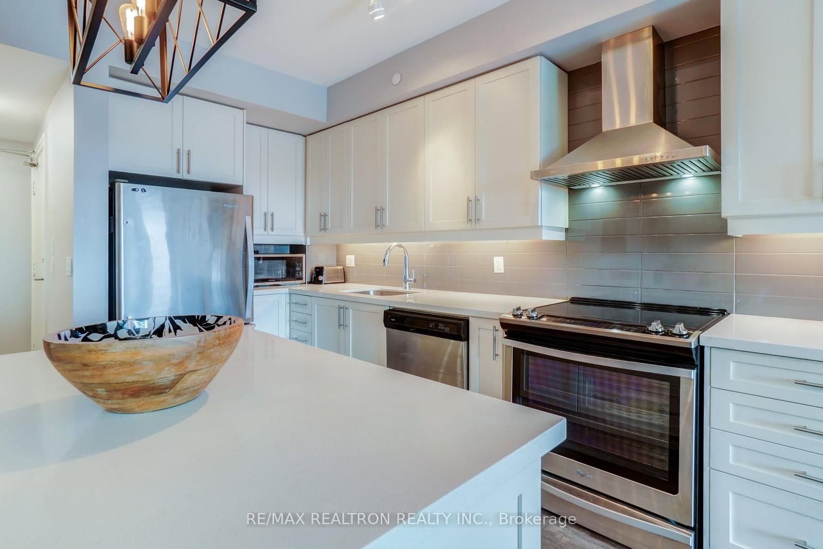 555 William Graham Drive, Unit 331 thumbnail 11