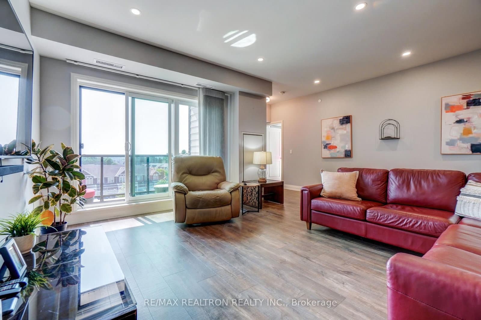 555 William Graham Drive, Unit 331 thumbnail 15