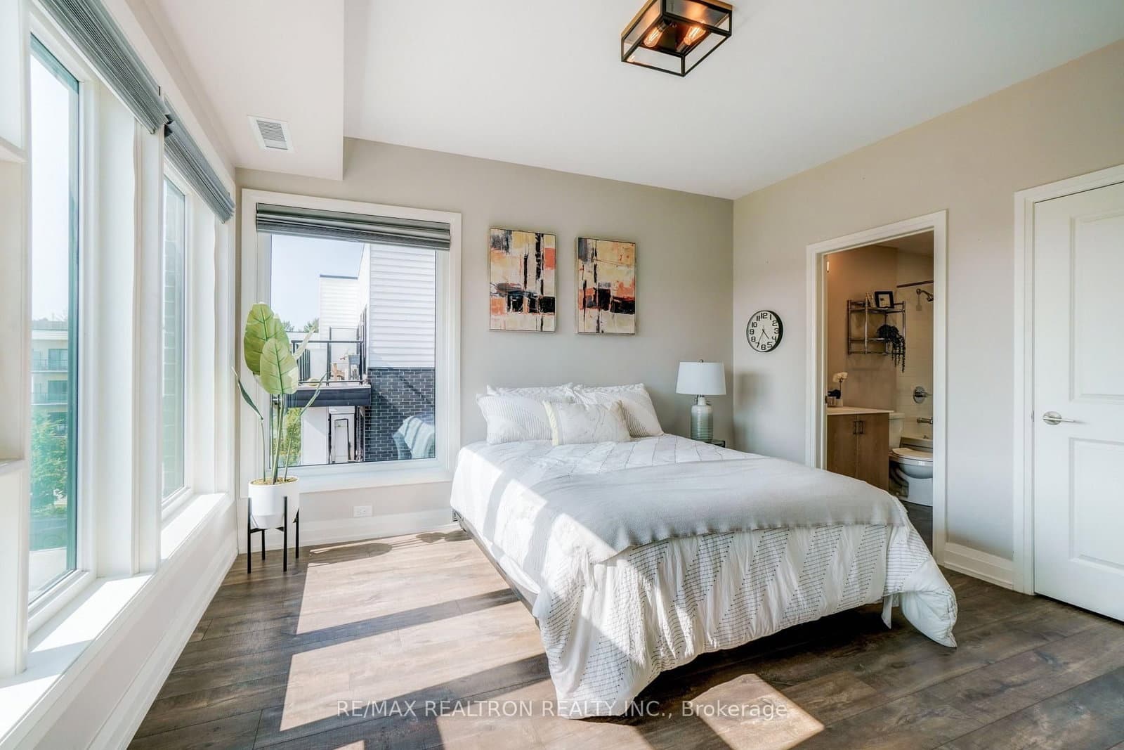 555 William Graham Drive, Unit 331 thumbnail 26